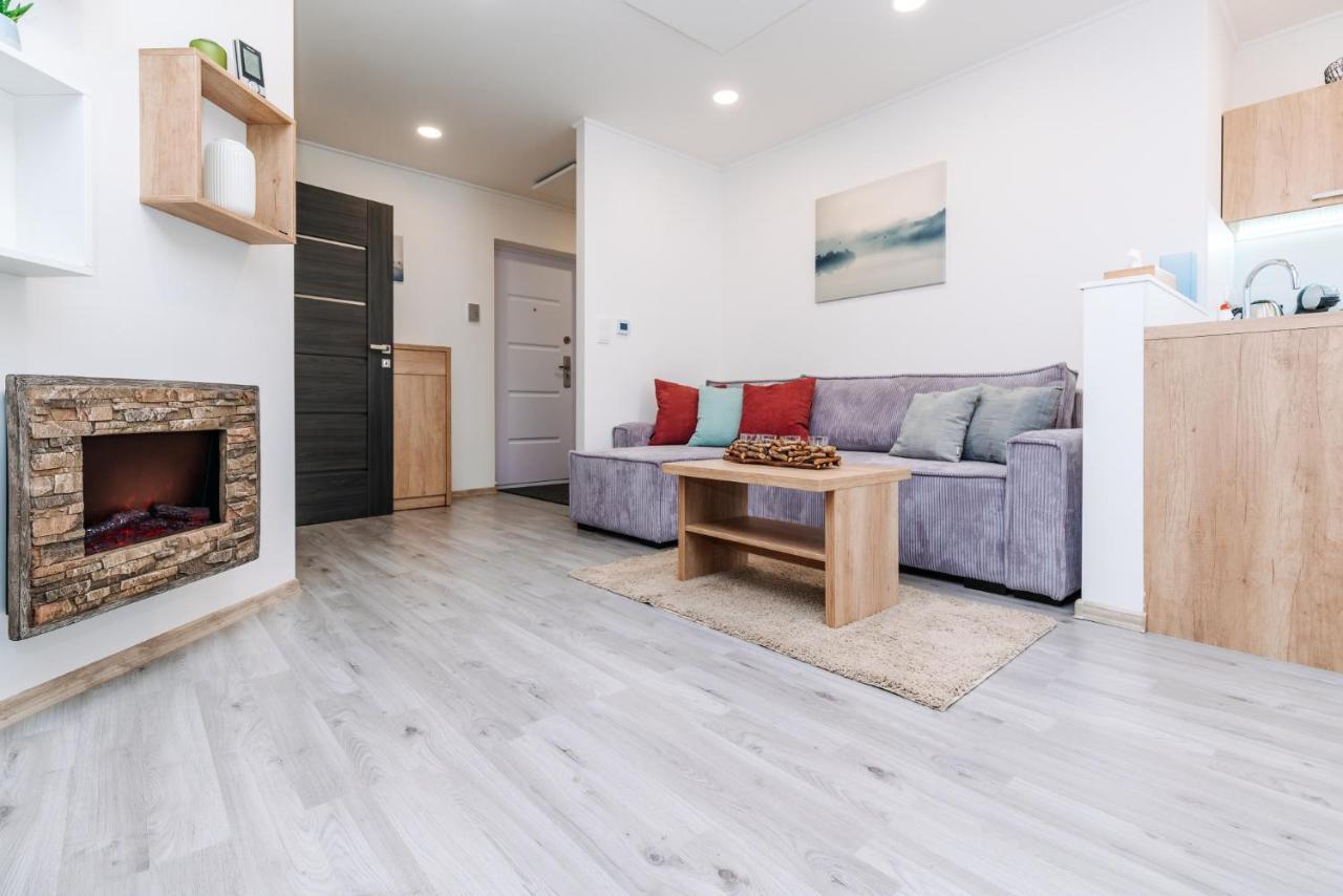 Apartment Hugo Klinovec Loučná pod Klínovcem Exteriör bild