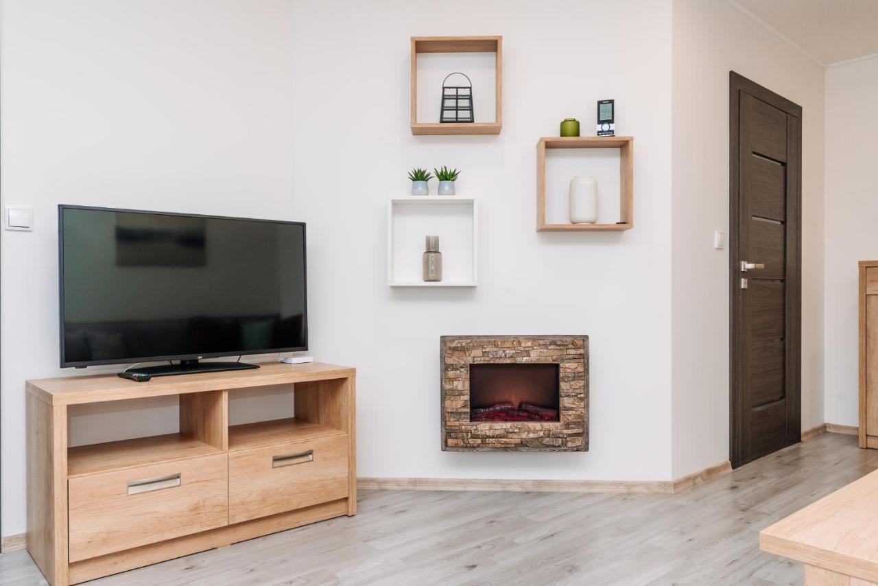 Apartment Hugo Klinovec Loučná pod Klínovcem Exteriör bild