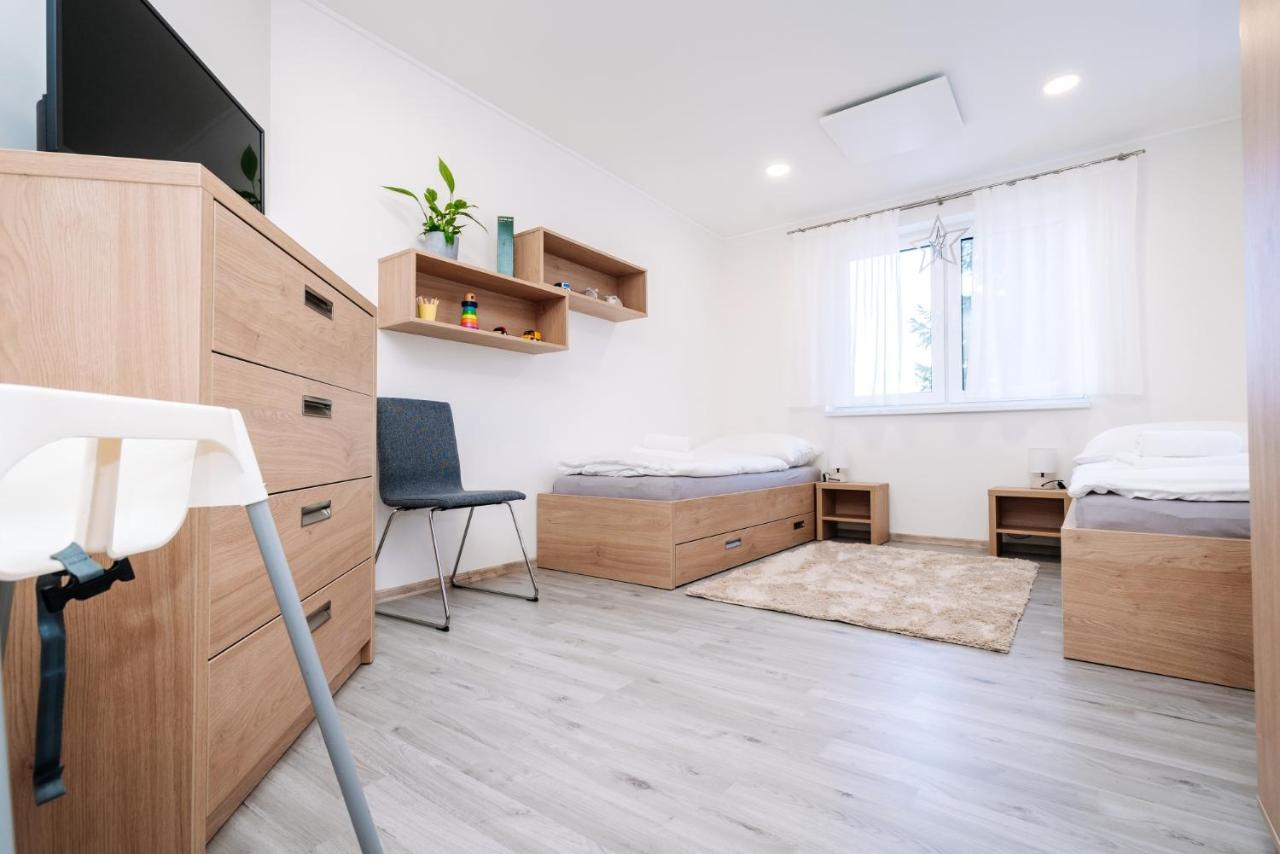 Apartment Hugo Klinovec Loučná pod Klínovcem Exteriör bild