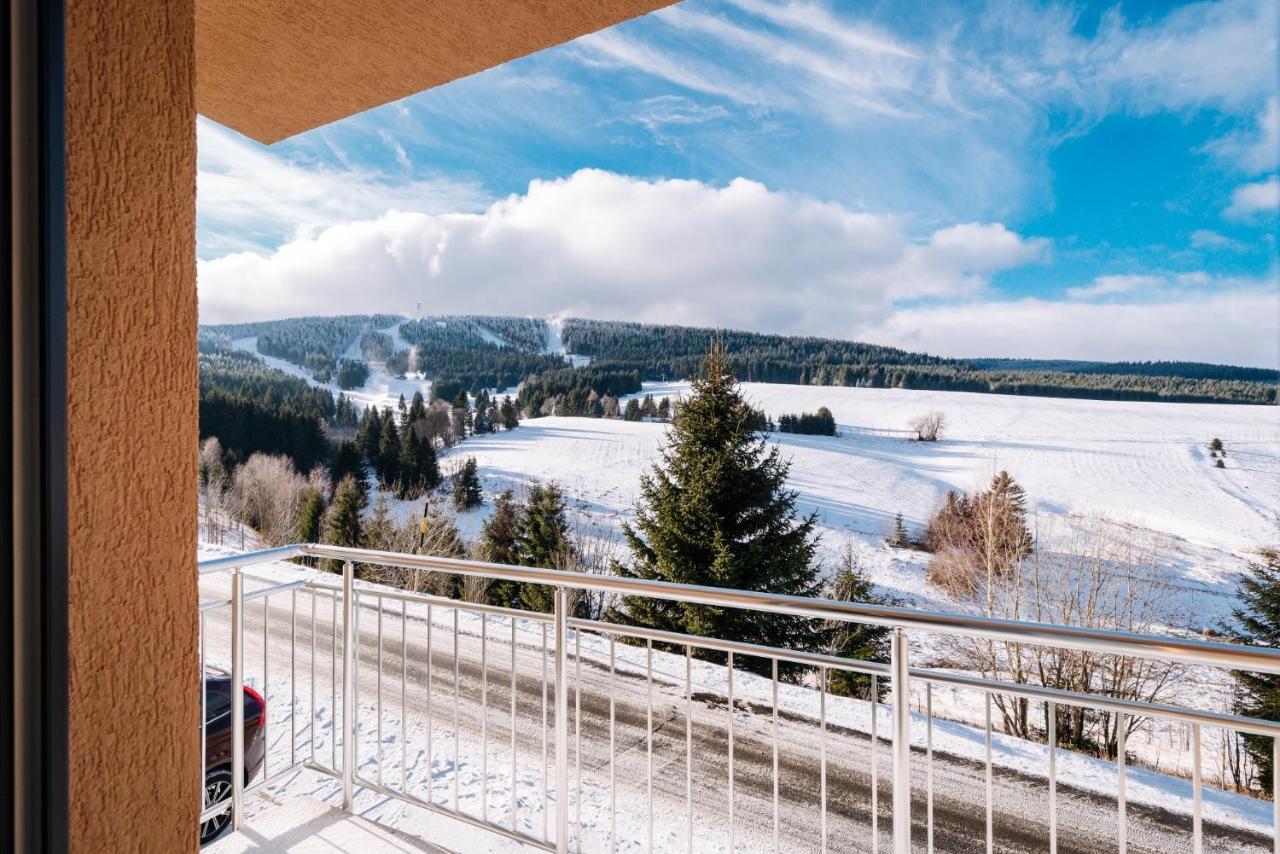 Apartment Hugo Klinovec Loučná pod Klínovcem Exteriör bild